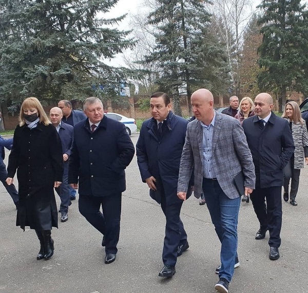  Министр информации Республики Беларусь посетил завод «Севкаврентген-Д»